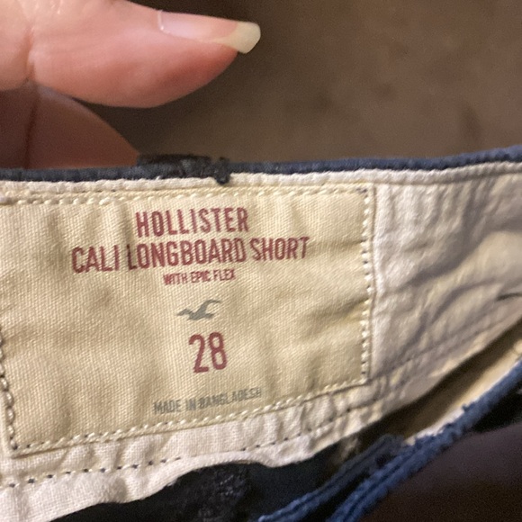 Holister navy men’s shorts - Picture 5 of 5